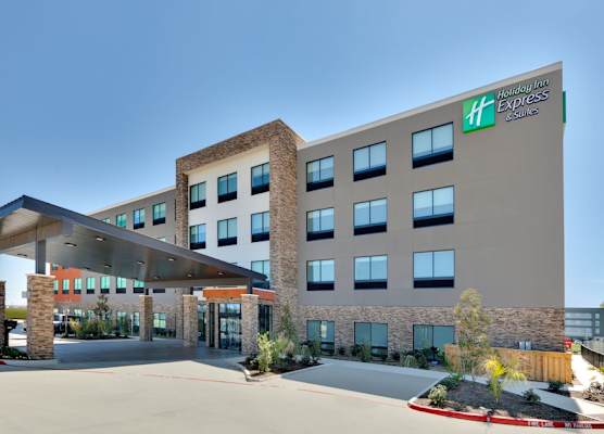 Holiday Inn Express & Suites FORT WORTH NORTH - NORTHLAKE by IHG 1