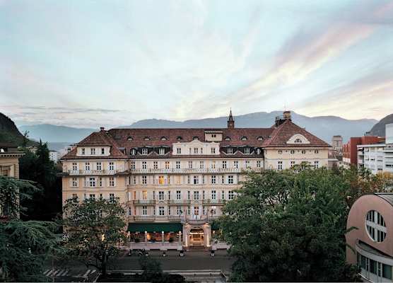 Parkhotel Laurin 1