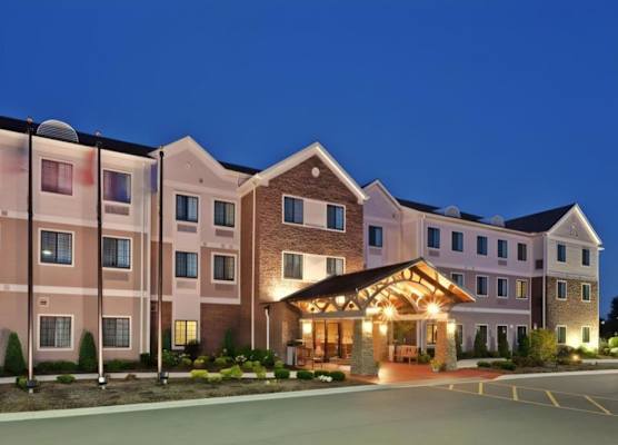 Staybridge Suites Williamsville Buffalo by IHG 1