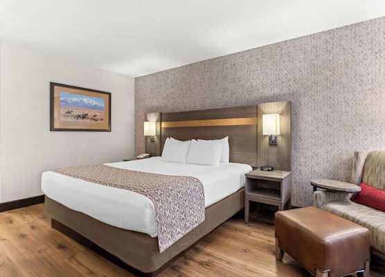 Best Western Moriarty Heritage Inn 1