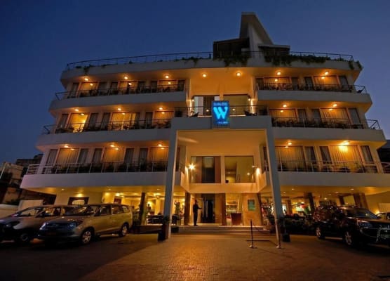 The Wall Street Beacon, Jaipur 1