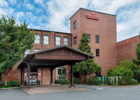 Hawthorn Extended Stay by Wyndham Rome 1
