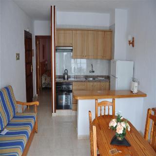 Las FLORITAS 23 Terrace and Swimming Pool 1