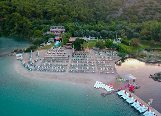 S3 Seahorse Beach Club 1