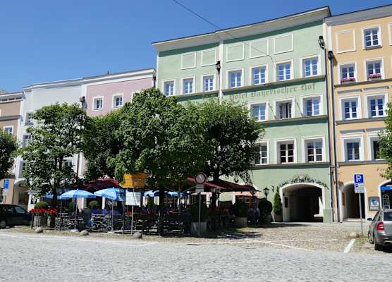 Bayerischer Hof 1