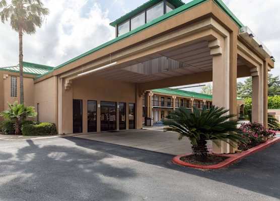 Quality Inn Alexandria 1