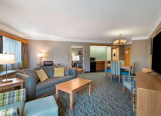 Best Western PLUS Executive Court Inn & Conference Center 1