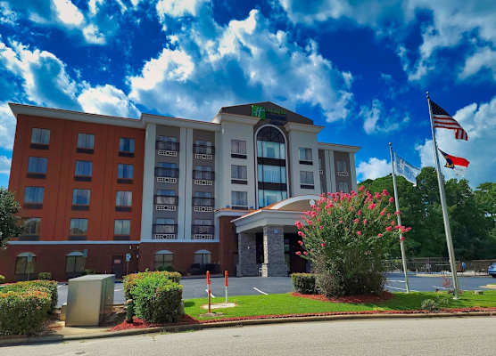 Holiday Inn Express & Suites WILSON-DOWNTOWN by IHG 1