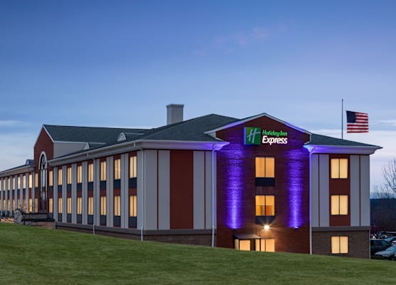 Holiday Inn Express & Suites EAST GREENBUSH(ALBANY-SKYLINE) by IHG 1