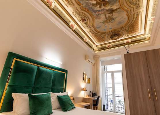 Cavour LR Collection 1