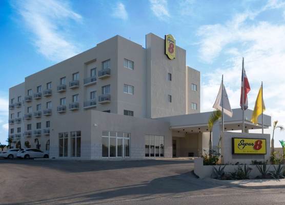 Super 8 by Wyndham Manzanillo 1