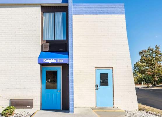 Knights Inn Dayton at Poe Ave 1