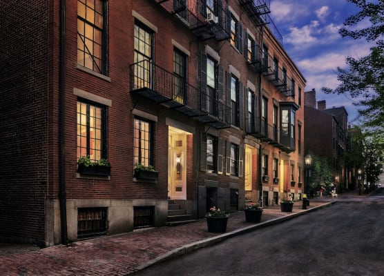 Maverick Suites at 40 Temple St 1