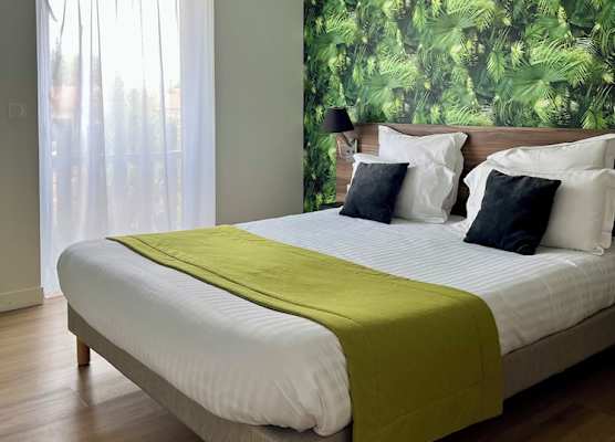 ATHOME RESIDENCE ET SPA 1