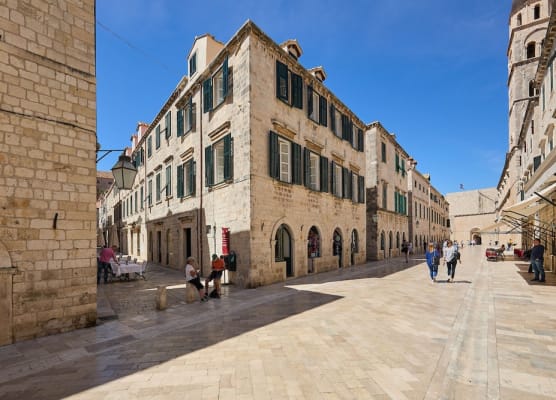 Bota Palace 1