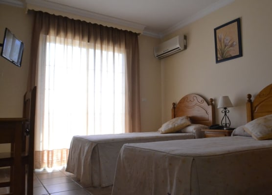 Hotel Arco del Sol 1