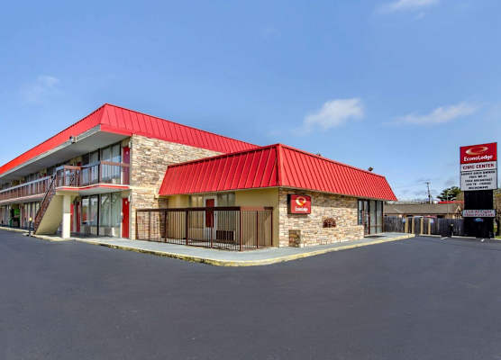 Econo Lodge Roanoke Civic Center 1