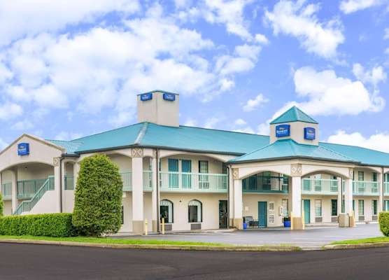 Baymont by Wyndham Gallatin 1