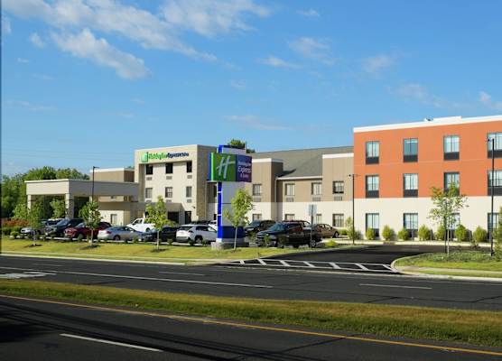 Holiday Inn Express & Suites WILLIAMSTOWN - GLASSBORO by IHG 1