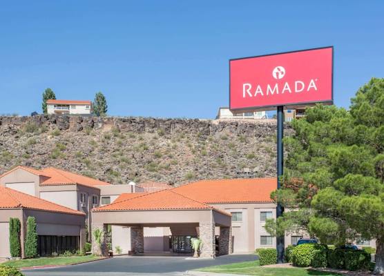 Ramada by Wyndham St George 1