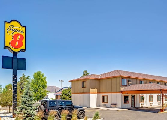 Super 8 by Wyndham Carson City Lake Tahoe 1