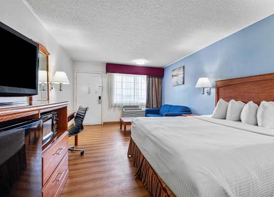 Best Western Palestine Inn 1