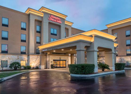 Hampton Inn & Suites Selma-San Antonio/Randolph AFB 1