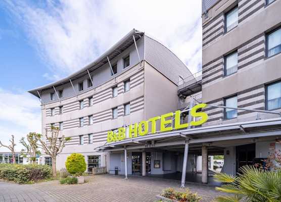 B&B HOTEL Calais Terminal Cité Europe 3 étoiles 1