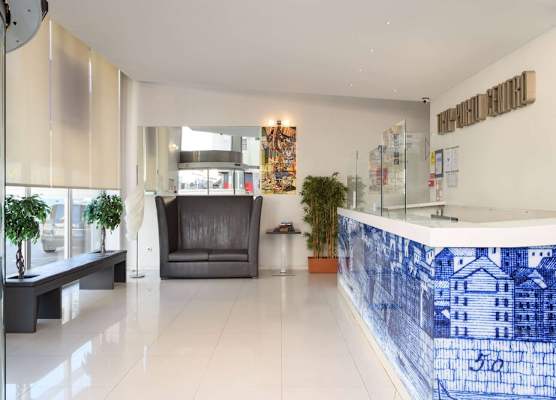 TRYP by Wyndham Porto Centro Hotel 1