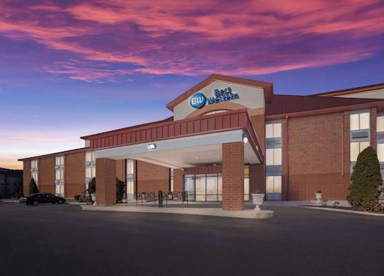Best Western Luxbury Inn Fort Wayne 1