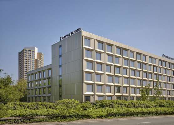 Park Plaza London, Park Royal 1