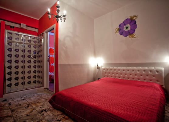 Flower Bed & Breakfast 1