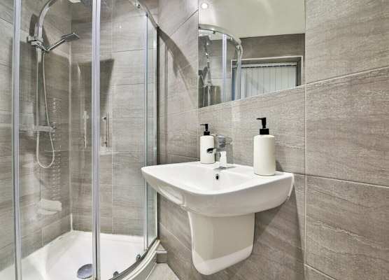 Whitchurch Place 2 Bed Flat in Cardiff 1