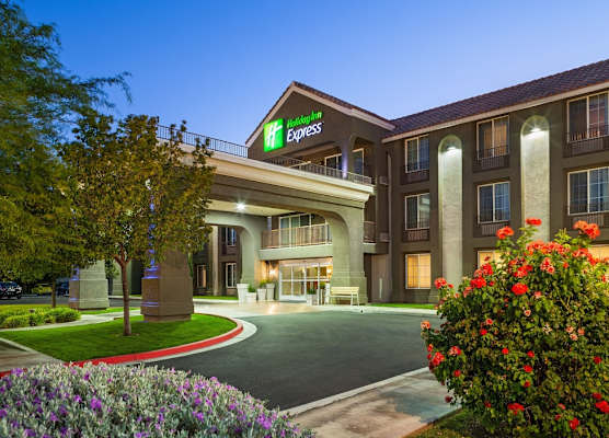 Holiday Inn Express LANCASTER by IHG 1