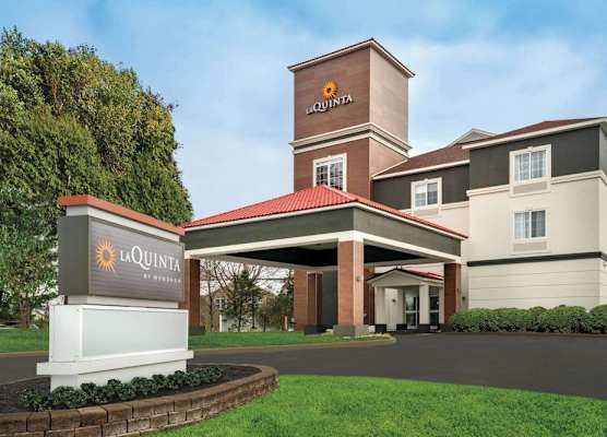 La Quinta by Wyndham Latham Albany Airport 1