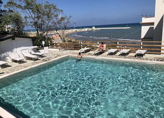 Hotel Riviera 1