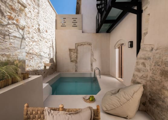 Sutor Chic Manor 1