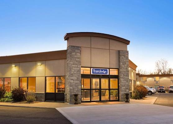 Travelodge by Wyndham Simcoe 1