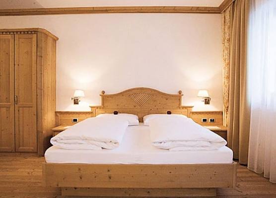 Residence Hotel Alpinum 1
