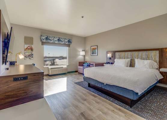 Hampton Inn & Suites Gainesville 1