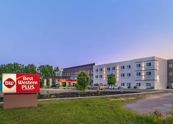 Best Western Plus Wayland Hotel 1