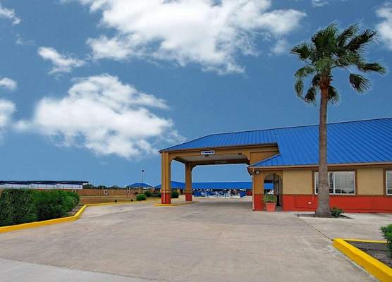 Americas Best Value Inn Sinton 1