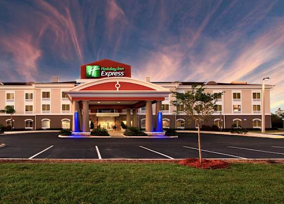 Holiday Inn Express LAKE WALES N-WINTER HAVEN by IHG 1