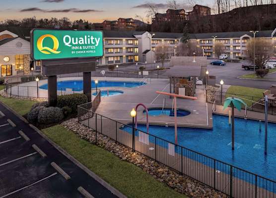 Quality Inn & Suites at Dollywood Lane 1