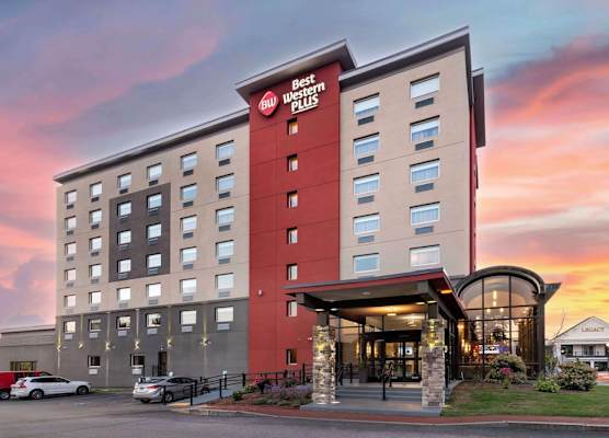 Best Western Plus Landmark Inn 1