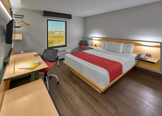 City Express by Marriott Monterrey Aeropuerto 1