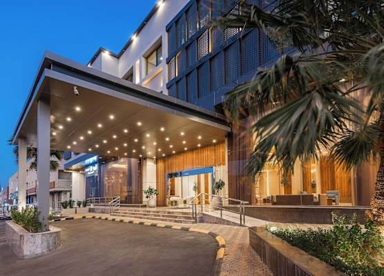 Voyage Hotel & Suites 1
