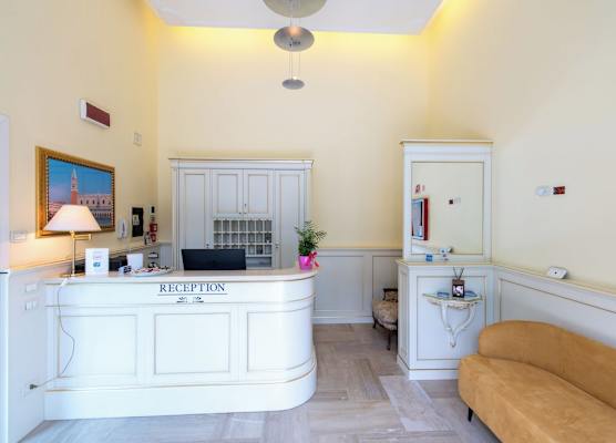 Hotel Ambasciata Venice - Atika & Atif 1