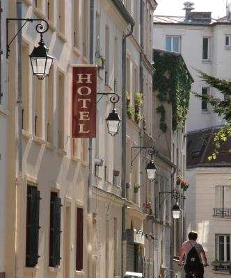 Hôtel du Roussillon 1