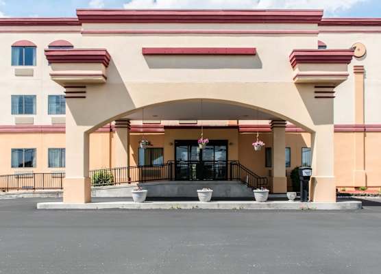 Econo Lodge Carlisle 1